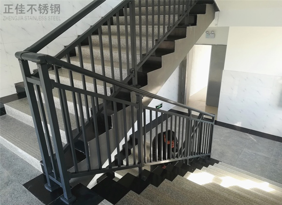 护栏乐鱼平台网站_乐鱼(中国)方管2